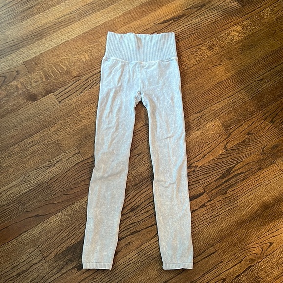 Free People Good Karma Iced Gray NWOT Leggings - Picture 5 of 7